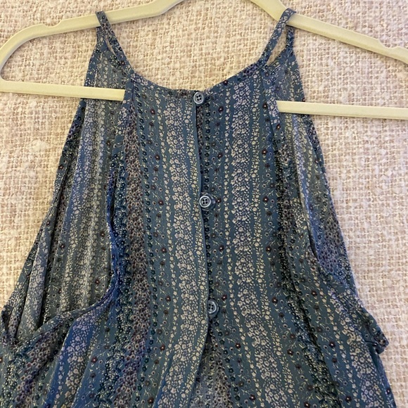 Don’t Ask Why Flower Halter Top XS/S - Picture 2 of 4